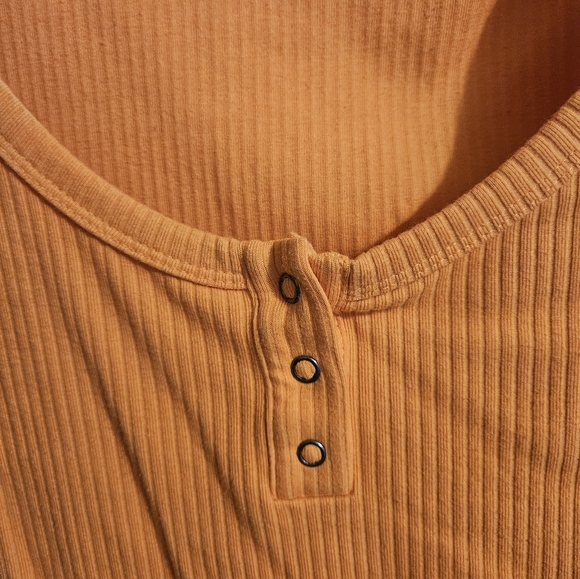 Orange Ribbed Button-Front Top - Picture 4 of 4